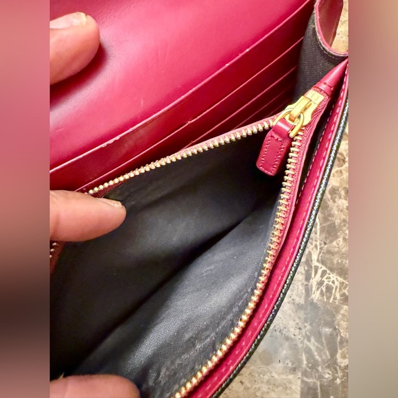 ⭐️⭐️MCM Mina Crossbody Bag with Gold Chain (COA) - Picture 12 of 13